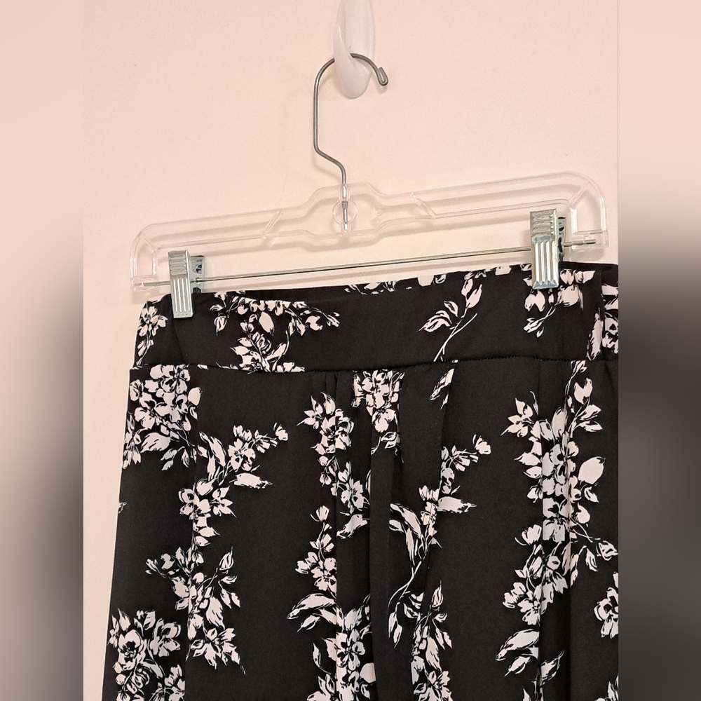 Thalia Sodi Black and White Floral Faux Wrap Midi Skirt Misses Medium - Picture 4 of 6